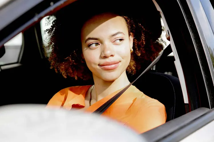 Assurer son véhicule « d’un côté » ou « des deux côtés »?